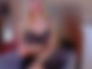 Live cam show with KiraNigh - Handjob on Sweet Sext