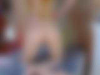 Live cam show with KiraNigh - Fingering on fuck-show.com