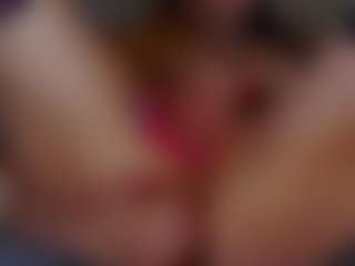 Live cam show with KiraNigh - Solo on Camming Site