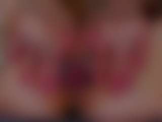 Live cam show with KiraNigh - Solo on xblisslive.com