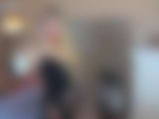 KiraNigh's Live Sex Cam Show