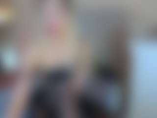Live cam show with KiraNigh - Thong on Free Soda