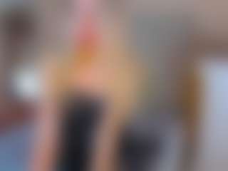 KiraNigh's Live Sex Cam Show