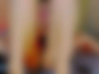 Live cam show with KiraNigh - Flashing on Camsoda