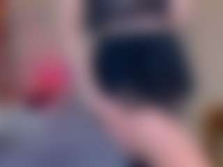 Live cam show with KiraNigh - Handjob on googirlz