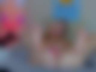 KiraNigh's Live Sex Cam Show