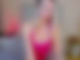 KiraNigh's Live Sex Cam Show