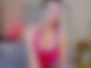 KiraNigh's Live Sex Cam Show