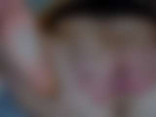 Live cam show with KiraNigh - Skinny on fuklive.com