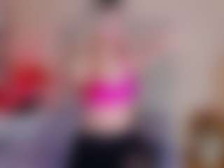 KiraNigh's Live Sex Cam Show