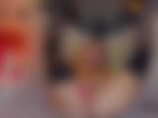 KiraNigh's Live Sex Cam Show