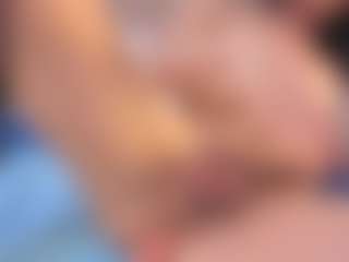 Live cam show with SalomeFoxx - Gape on Uber Horny