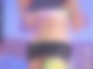Live cam show with SalomeFoxx - Average on Dare Cams
