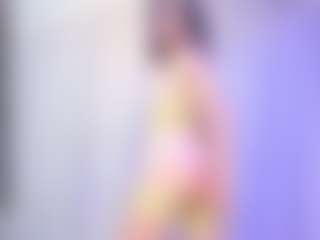 Live cam show with SalomeFoxx - Small Tits on Dare Cams