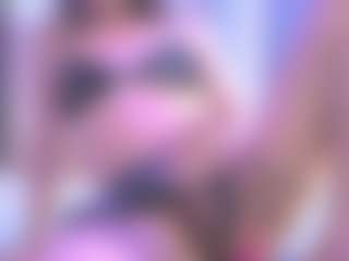Live cam show with SalomeFoxx - Brown Eyes on Camsoda