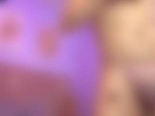 Live cam show with SalomeFoxx - Dirty Talk on Big Tits