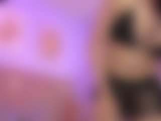 Live cam show with SalomeFoxx - Big Cock on camgirlchat.live