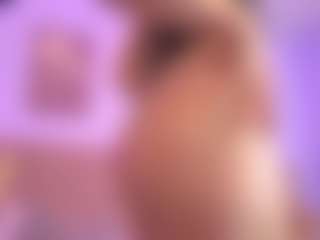 Live cam show with SalomeFoxx - HD on xxxlivecams.org
