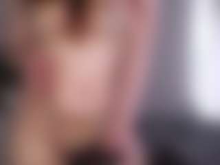 Live cam show with SarahSweets - Deepthroat on TeamSkeetLive