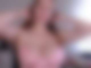 Live cam show with SarahSweets - Gray Eyes on Camsoda