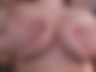 SarahSweets's Live Sex Cam Show