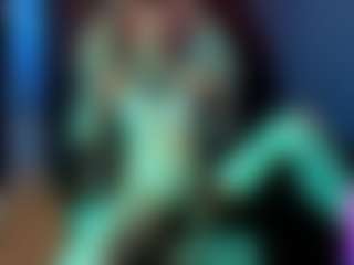Live cam show with helen-carter - Thong on CamwithHer