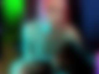 Live cam show with helen-carter - Living Room on SpunkLive