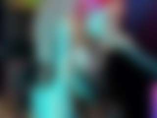 Live cam show with helen-carter - Green Eyes on Strip Flash - Live Sex Shows