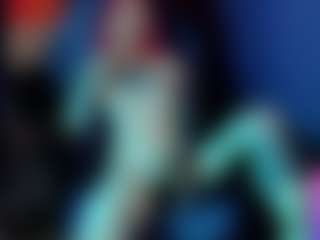 Live cam show with helen-carter - Living Room on studioflirtlive.com