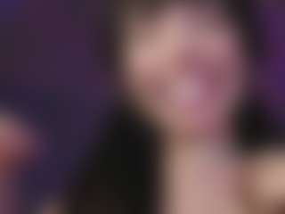 Live cam show with Jessie-Johns - Smoking on Camsoda