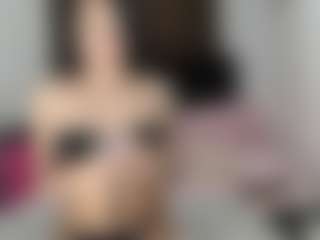 Live cam show with JulietajonesX - Teen (18+) on Stripli.com