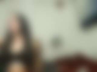 Live cam show with JulietajonesX - Small on WildCum