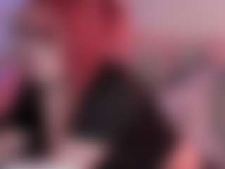 Live cam show with martinasoler - BBW on CamClone