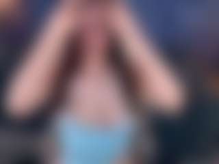 Live cam show with MissMiaMurr - Middle Aged on live18s.com