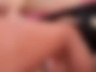 Live cam show with MissMiaMurr - Big Tits on Uber Horny