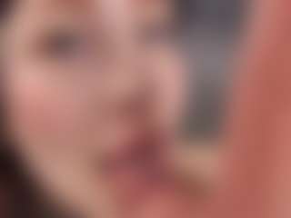 Live cam show with MissMiaMurr - Squirt on CamSextacy