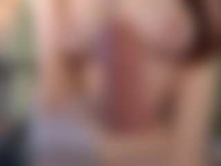 Live cam show with MissMiaMurr - Red Hair Shaved Pussy on Livezox