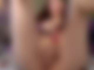 Live cam show with MissMiaMurr - Middle Aged on PervPlay.com