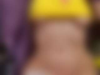 Live cam show with MissMiaMurr - Joi on Latina Girls