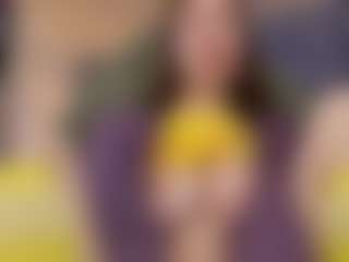 Live cam show with MissMiaMurr - Cute on madthumbs