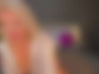 Live cam show with Sandra-Cooper - Twerk on CamClone