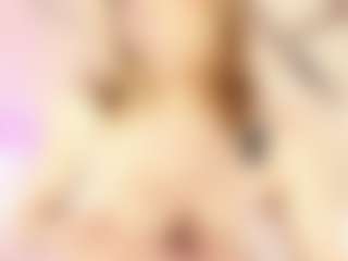 Live cam show with Emma-Coo - Oil on Camsoda