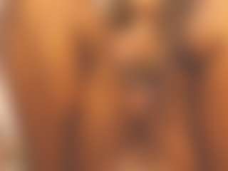 Evelonga707's Live Sex Cam Show