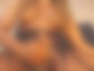 Evelonga707's Live Sex Cam Show