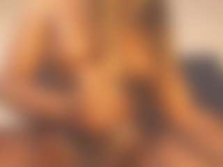 Evelonga707's Live Sex Cam Show