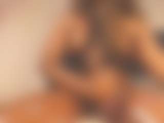 Evelonga707's Live Sex Cam Show