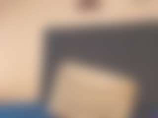 Evelonga707's Live Sex Cam Show
