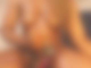 Evelonga707's Live Sex Cam Show