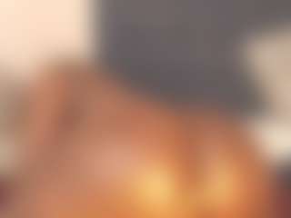 Evelonga707's Live Sex Cam Show