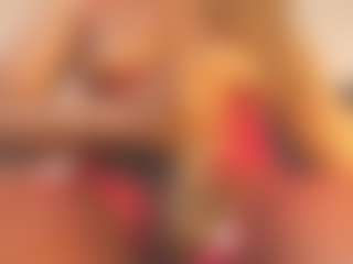 Evelonga707's Live Sex Cam Show